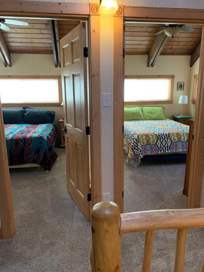 Tranquil Little Cabin On The River With High Speed Wifi Villa Red River Buitenkant foto