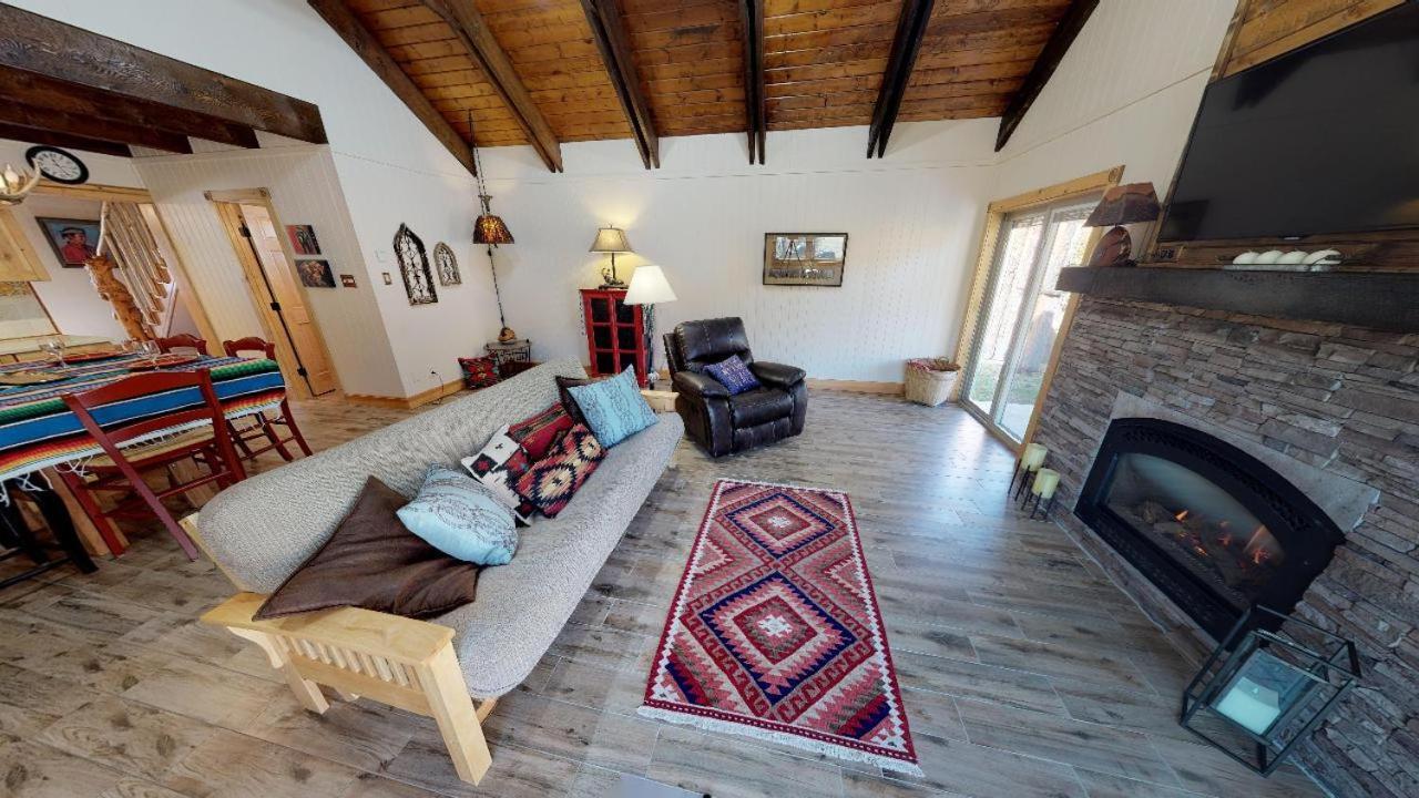 Tranquil Little Cabin On The River With High Speed Wifi Villa Red River Buitenkant foto